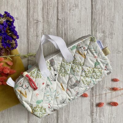 Mini sac polochon matelassé jardin et chats / blanc