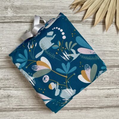 Tapis à langer nomade / motif Lapin Castor emeraude, éponge bambou marine – Image 2