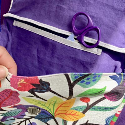 Sac bandoulière, tissu enduit Parc Floral, doublure lin violet – Image 3