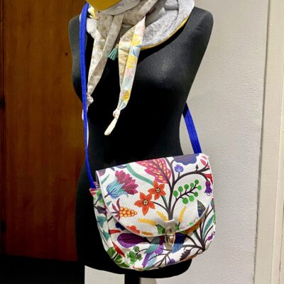 Sac bandoulière, tissu enduit Parc Floral, doublure lin violet – Image 4