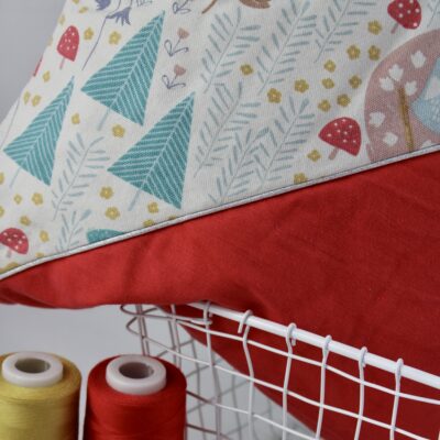 Coussin, décor animaux de la forêt – Image 2