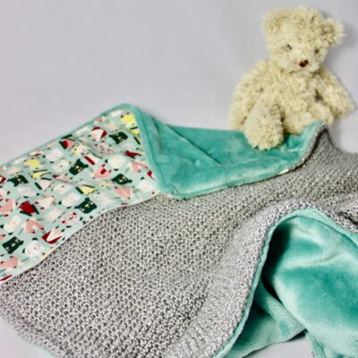 Couverture tricot et polaire, gris/vert, décor animaux – Image 5