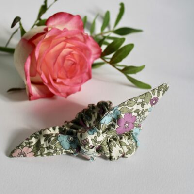 Chouchou motif fleuri, vert/rose/violet/ciel