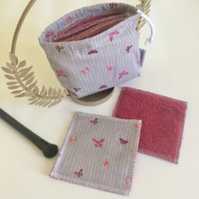 Lingettes lavables / coloris gris motif papillons