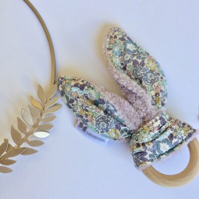 Hochet oreilles Liberty & anneau de dentition bois, polaire parme
