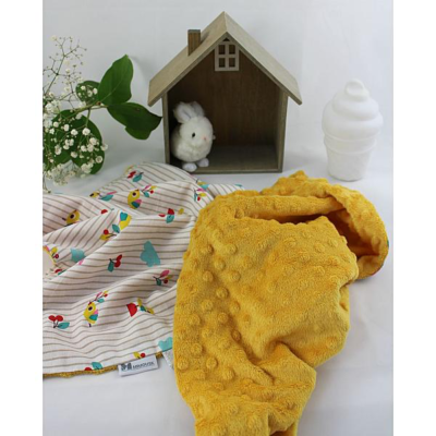 Doudou plat avec étiquettes, décor oiseaux, dos minky jaune – Image 2