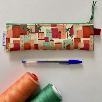 Trousse longue enduite, motif medina vert rouge orange – Image 2