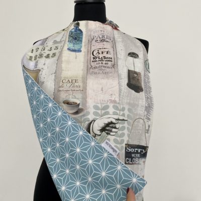 Maxi serviette XXL élastiquée, motif café, dos origami bleu