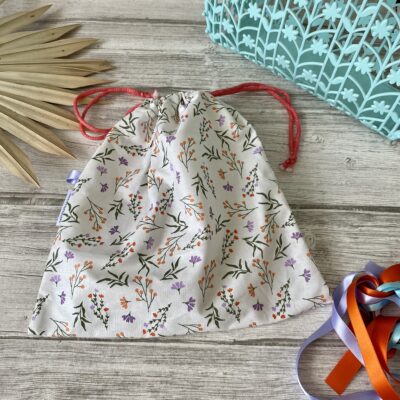 Sac à maillot mouillé/ enduit motif printanier cirsium/ blanc vert parme