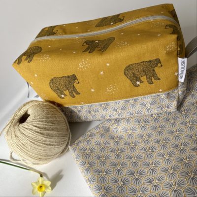 Trousse Carrée enduite, gris/jaune, ours brun baloo – Image 2
