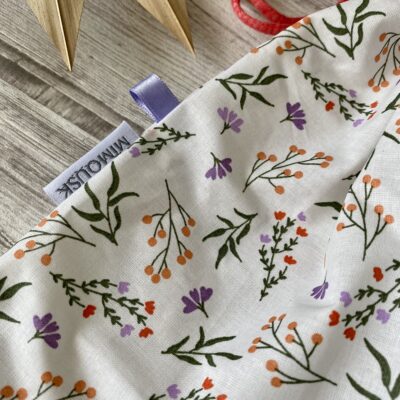 Sac à maillot mouillé/ enduit motif printanier cirsium/ blanc vert parme – Image 2
